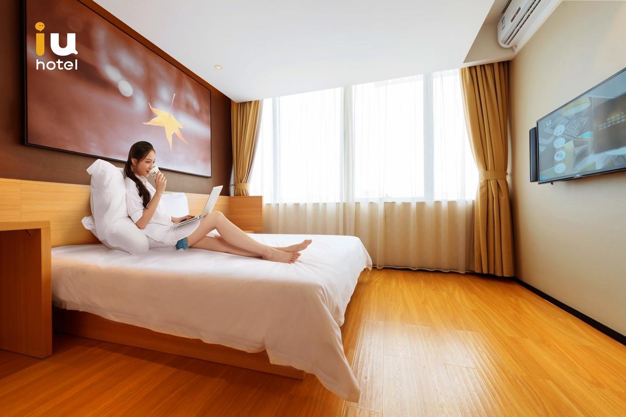 Iu Hotel Urumqi Shinianzi Bus Station Exteriér fotografie